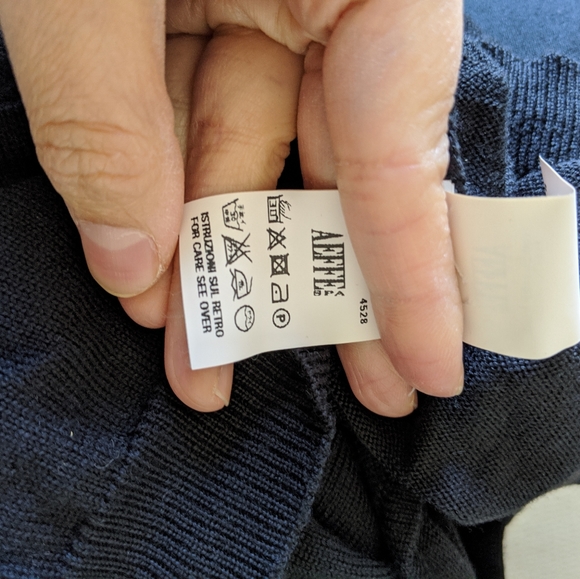 Authentic Moschino Cheap and Chic bolero cardigan - Picture 7 of 8